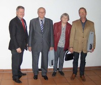 B&uuml;rgermeister Fischer und die ehrenamtlich T&auml;tigen aus Langenhagen
